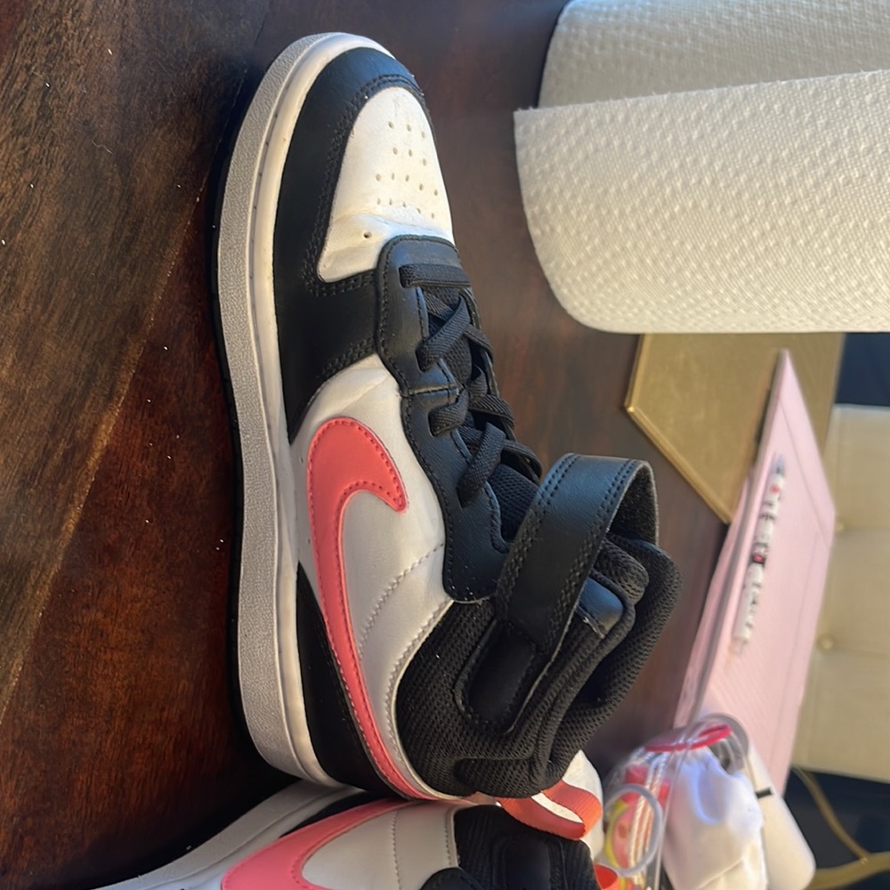 Kids' Court Borough 2 High Top Sneaker Little Kid pink, black and white - Picture 2 of 6